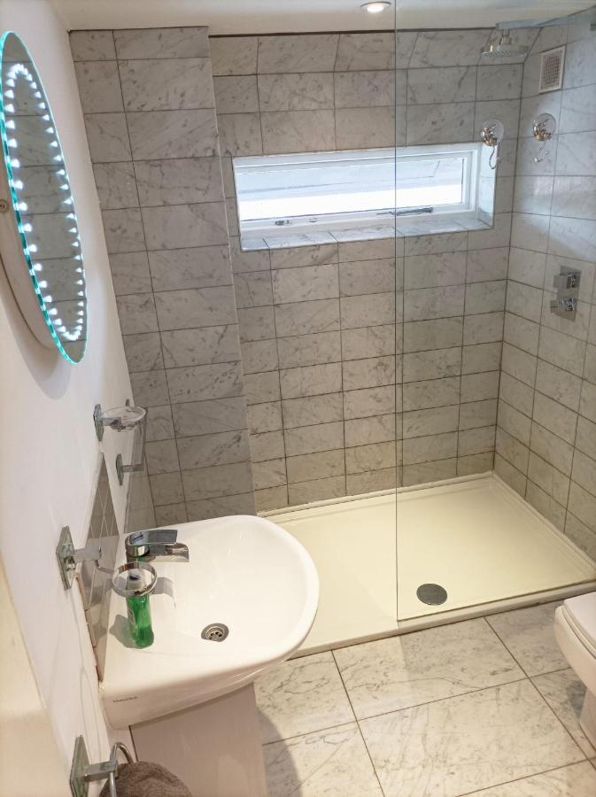 לונדון Mezzanine Style Studio Apartment 8 מראה חיצוני תמונה